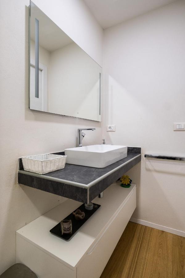 Mazzini Elegant Apartment By Wonderful Italy Болонья Экстерьер фото